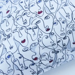 Valgel põhjal Picasso mustriga padjapüür.