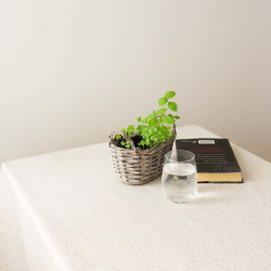 Pöytäliina GAR v.33, vaalea beige, neliö, teflonkäsittely