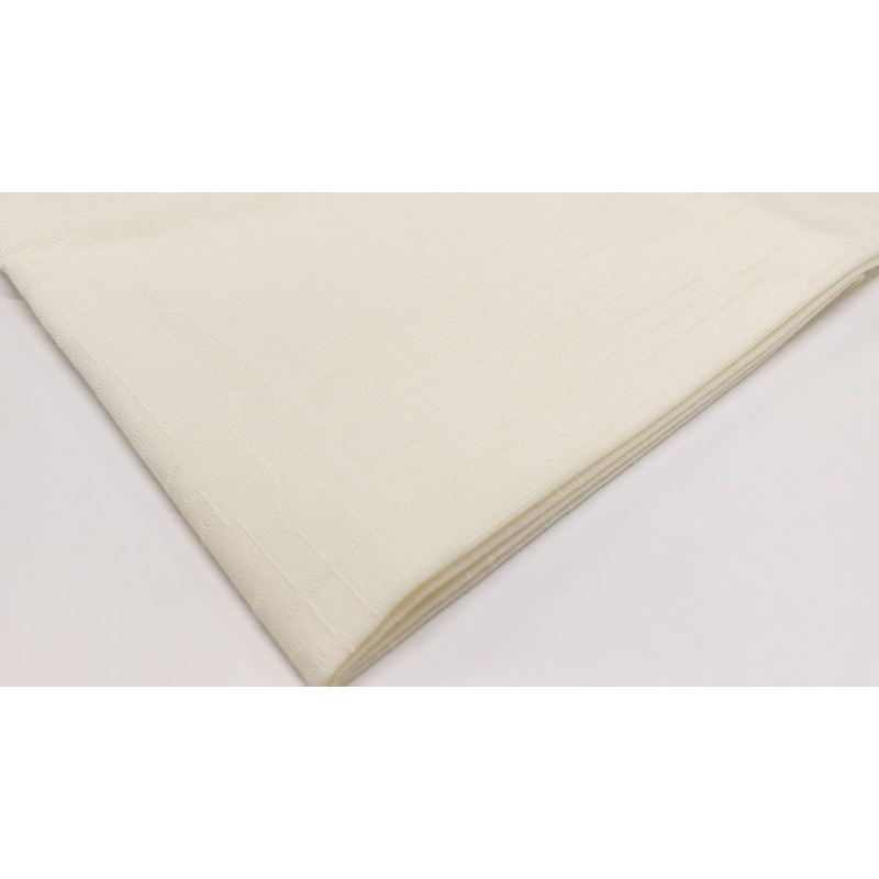 Kreemikat tooni ühevärviline teflontöötlusega laudlina.