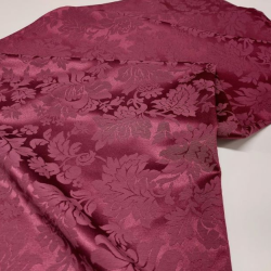 Pöytäliina DORA, neliö, teflonkäsittely, eri värejä