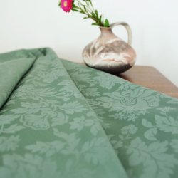 Pöytäliina DORA, neliö, teflonkäsittely, eri värejä