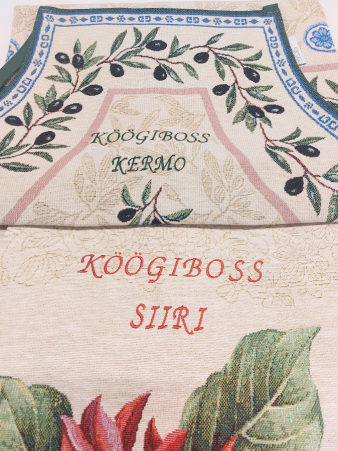 Esiliina LILL, brodeerattu RAKKAALLE ÄITILLE