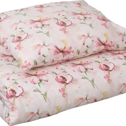 roosa lilleline voodipesukomplekt mõõdus 200x210 tekile